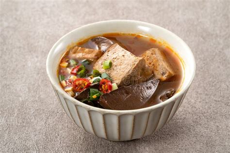  ¿Te atreves a probar el picante y suave sabor de la sopa de tofu con pimiento picante de Shannan? 